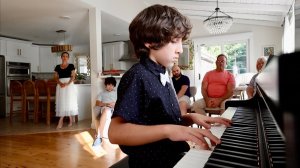 Важный День | Концерт Бека 🎹 | Встречаем Соседей 🍷 | Семейный Влог Эгине | Heghineh