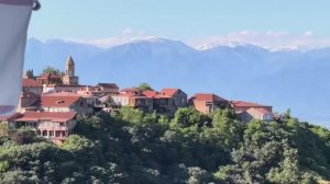 Беженец🇬🇪ТБИЛИСИ. СИНДИ ПОД МУХОЙ В БЕЗУМНОЙ КАХЕТИИ И АЛАЗАНСКОЙ ДОЛИНЕ! ВИД ИЗ ТУАЛЕТА И ЗАСТОЛЬ