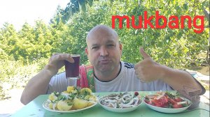 МУКБАНГ ВАРЁНАЯ КАРТОШКА И СЕЛЁДКА/ОБЖОР НА ДАЧЕ/ОБЭД