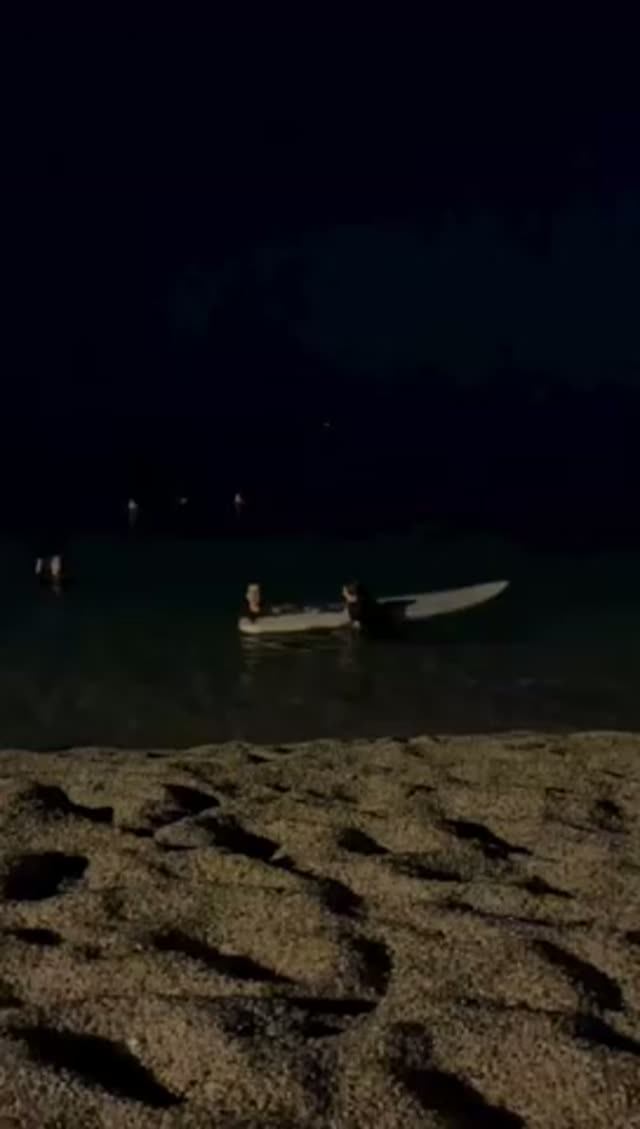 НОЧНАЯ АЛАНЬЯ. ПЛЯЖ КЛЕОПАТРЫ. ТУРЦИЯ 2026. #alanyasg🌊 смотреть онлайн