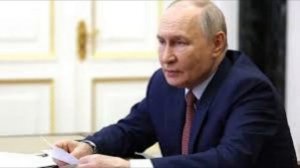 Владимир Путин прислал испанской школьнице свою фотографию с георгиевской лентой и триколором