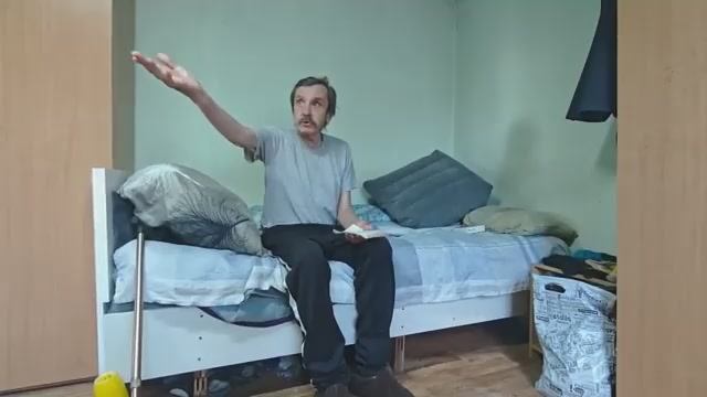 Мансур Сакпанов - ВЫЧИЩАЕМ ГРЯЗЬ С КУХНИ- СУББОТНИК - СЕРГЕЙ ИВАНОВИЧ ЭКОНОМИТ ДЕНЬГИ 💰 смотреть онлайн