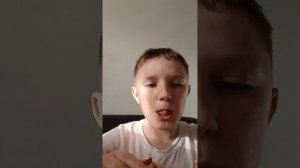 Пробую мини пиццу в деревне