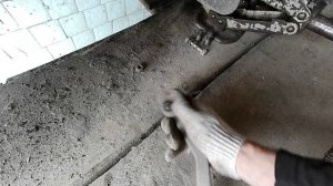 замена рулевых наконечников и пыльника на рулевой рейки,РЕНО ЛОГАН.