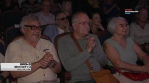 Художественного руководителя волгоградской «молодежки» поздравили с юбилеем