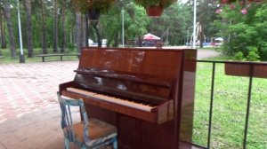 Каменск - Уральский. 28 июня.2026 г.  Парк Космос. Аллея Славы.