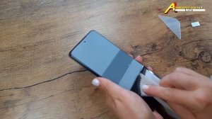 Как самостоятельно поклеять защитную пленку или стекло на смартфон. Гидрогелевая пленка за 80 центов
