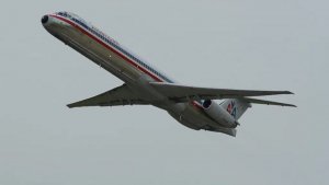 Самолёт ✈️ MD-80 (в грозу☁️⛈️🌩️⚡)