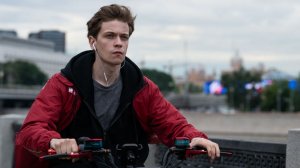 Первые кадры Дениса Косикова в ремейке «Курьера» Шахназарова Новости кино
