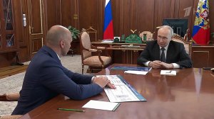 Владимир Путин в Кремле принял губернатора Калининградской области.