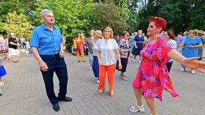 24.05.26г... «БЕЛЫЕ  РОМАШКИ»... 💮💮💮... звучит на Танцполе  в  Гомеле...