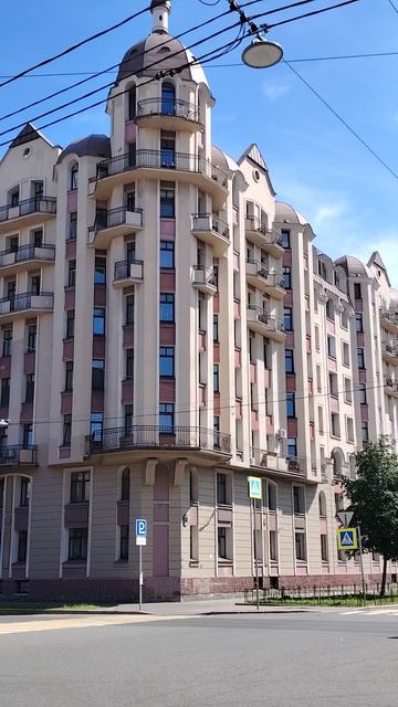 Клинский проспект ,4. Современный дом. Прогулки по Петербургу