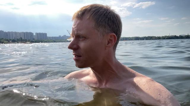Я ПРИЕХАЛ НА МОРЕ КУПАТЬСЯ смотреть онлайн