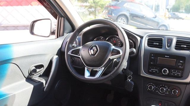 Renault Sandero Stepway смотреть онлайн