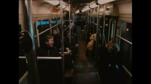 Заразительный смех в метро