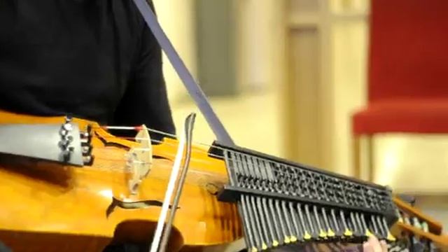 СТРУННО-СМЫЧКОВЫЕ ИНСТРУМЕНТЫ - ПОЯВЛЕНИЕ. Никельхарп 2