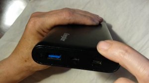 Как открыть повербанк Energizer UE20006PQ.