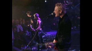 Joan Jett - I Hate Myself For Loving You  [Live]