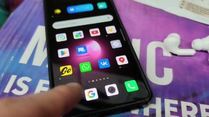КАК ПОДКЛЮЧИТЬ БЛЮТУЗ НАУШНИКИ К ТЕЛЕФОНУ ? Как подключить к смартфону беспроводные наушники ?