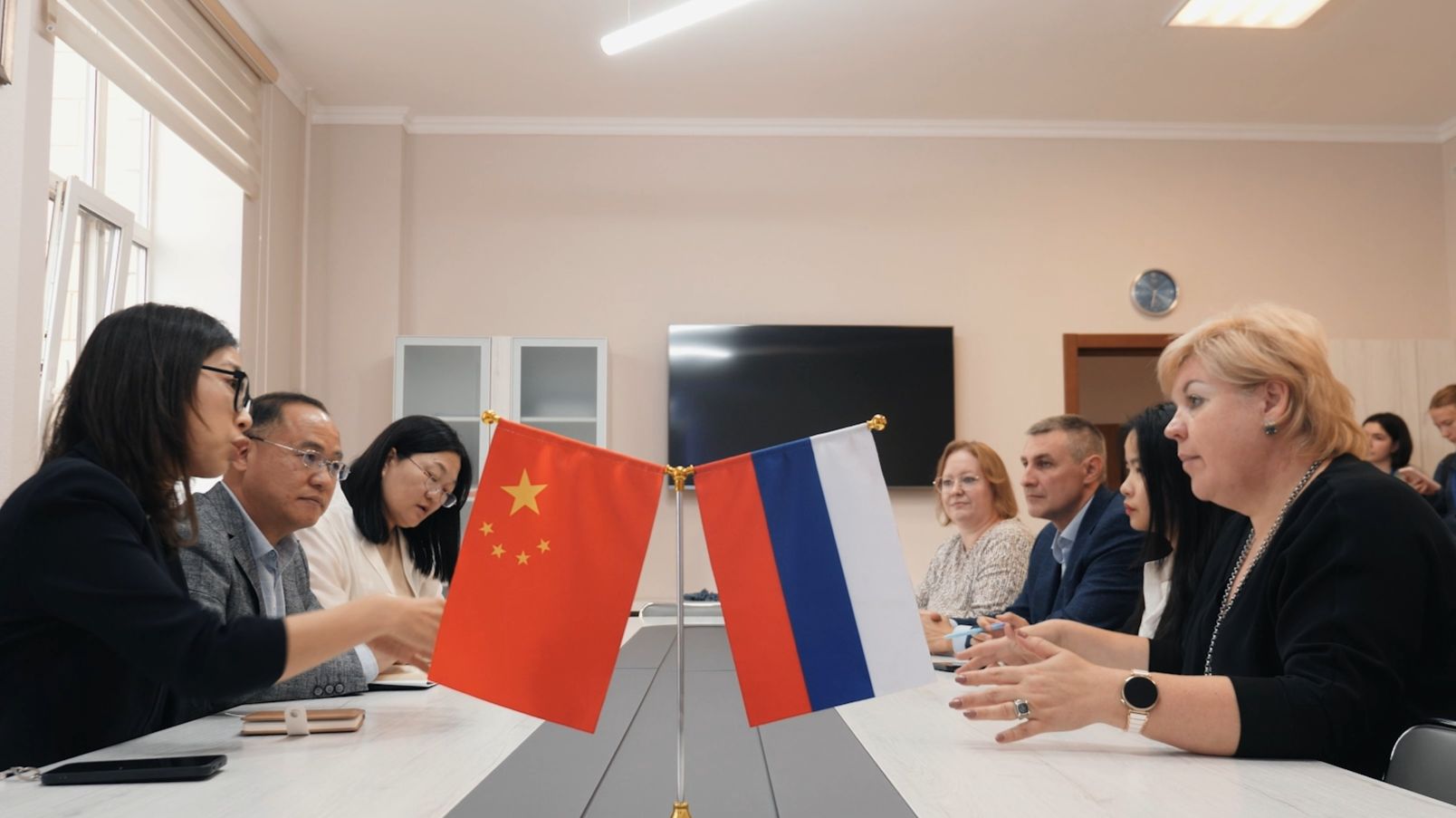 Визит делегации из Чжэнчжоуского университета аэронавтики