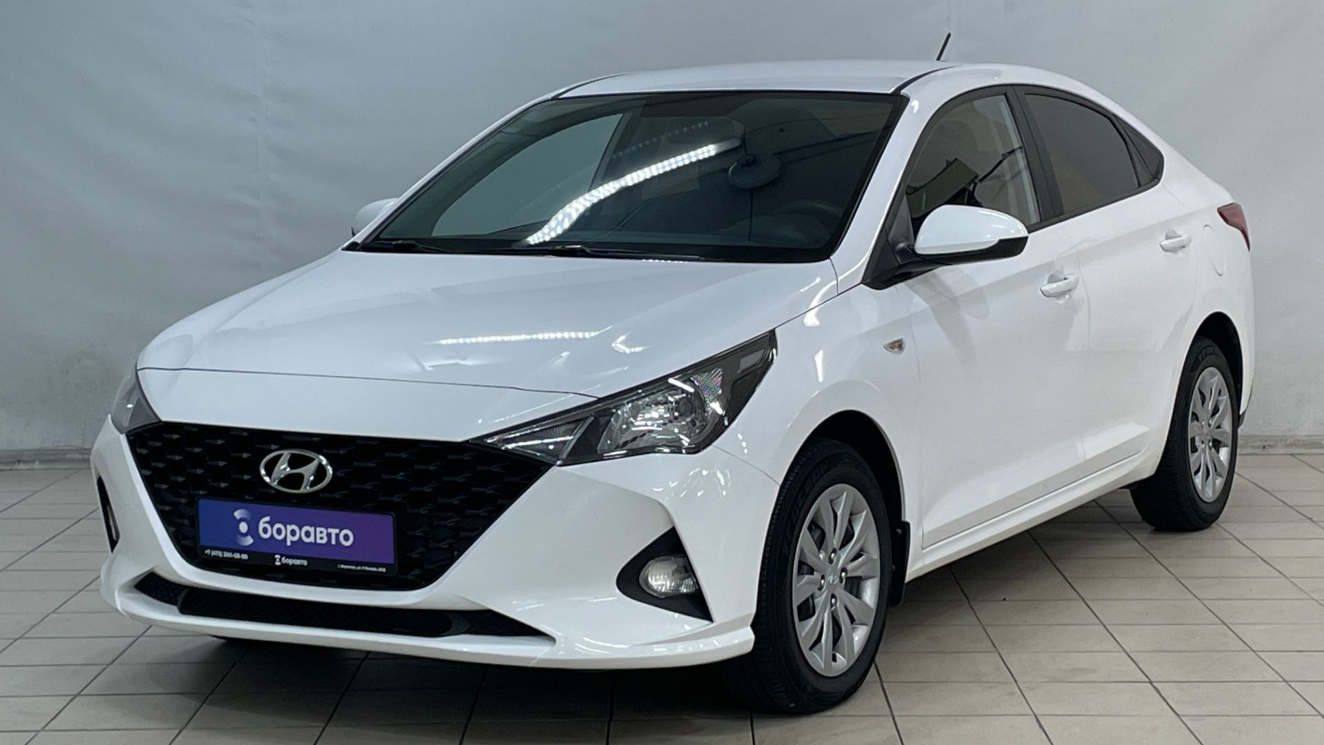 HYUNDAI SOLARIS смотреть онлайн