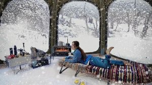 Одиночный кемпинг зимой. Сильный снегопад. Наслаждаюсь снежными пейзажами в одиночку. Бушкрафт