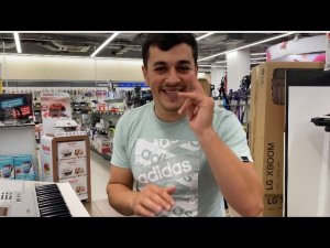 Сакит Самедов Дождь идёт на улице ( Загир Магамедов) в торговом центре. Новый клип 2020