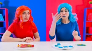 Едим Без рук vs Одной рукой vs Двумя руками Челлендж _ Битвы с едой от TeenDO Challenge