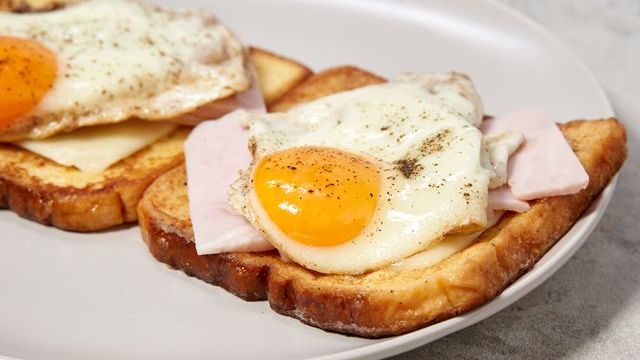 Тосты с ветчиной и сыром смотреть онлайн