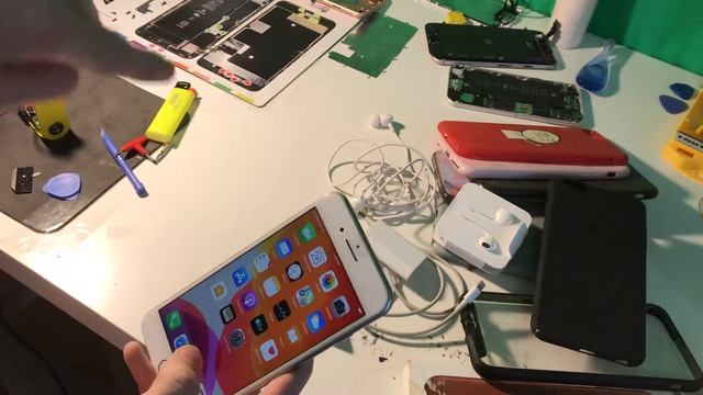 Идеальный iPhone 8 Plus на авито! смотреть онлайн
