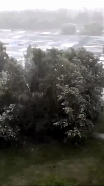 Мощный ливень на юго западе Москвы