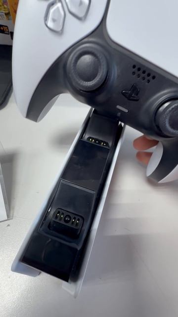 Зарядная станция для джойстиков PS5 смотреть онлайн