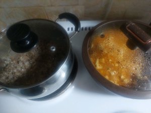 мугбанг/ гречка с  гуляшом