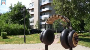 Русская классика громко и с выражением: необычные наушники заработали в Пушкинском сквере Абакана