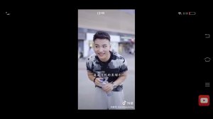 Подпеваю под песню Super idol