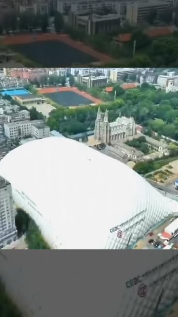 2233. Это крупнейший в мире надувной строительный купол