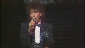 Там в сентябре. Поёт молодой Валерий Леонтьев Tam V Sentyabre. Young Valery Leontiev Romantic Superb