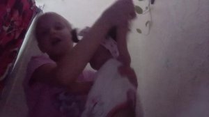 день с 2мя реборнами . укладываю еву и варю , Ева и Варя сладко спят