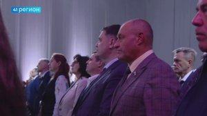ВЛАДИМИР СОЛОДОВ ВРУЧИЛ НАГРАДЫ В ЧЕСТЬ ДНЯ ОБРАЗОВАНИЯ КАМЧАТСКОГО КРАЯ • НОВОСТИ КАМЧАТКИ