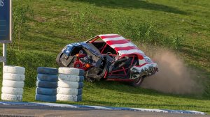 Wreckfest. Убойные гонки на старых машинах. Разрушения на максимум!