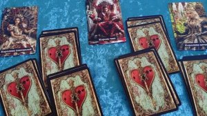Расклад на любовный треугольник 💕💗Мысли, чувства, действия мужчины к вам и сопернице😮💨