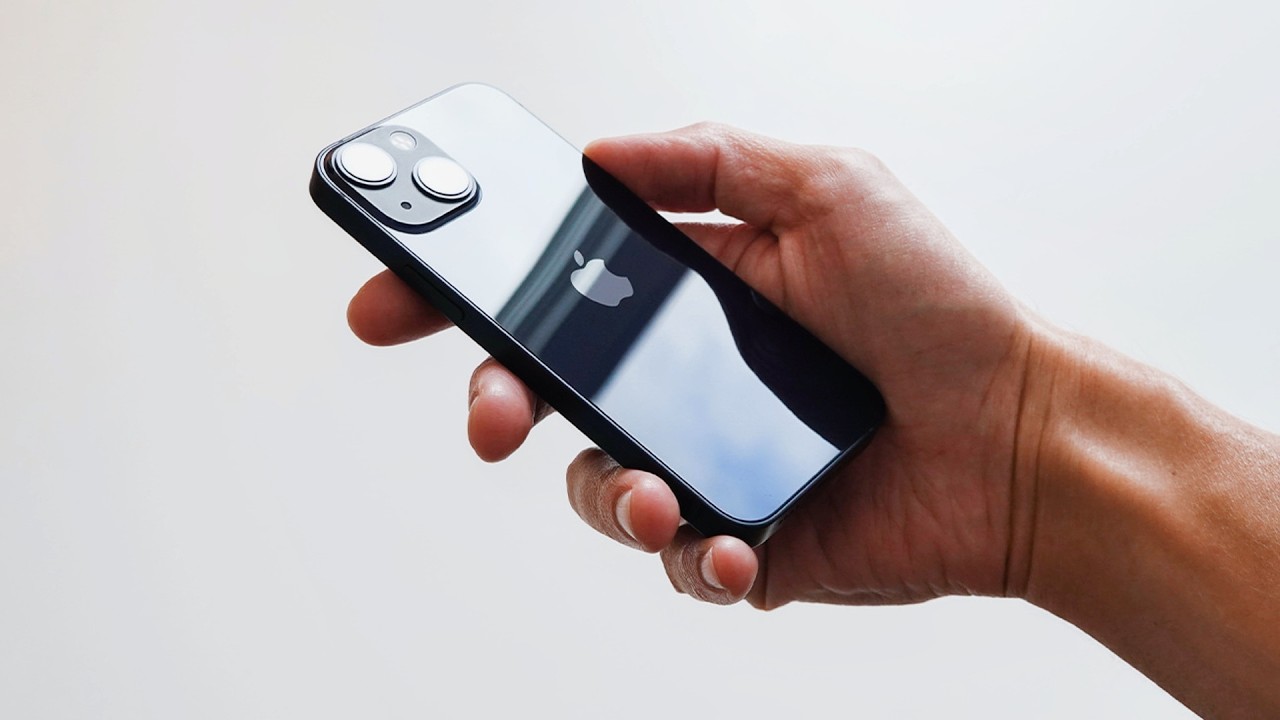 iPhone 13 в 2026 году - можно ли пользоваться / стоит ли покупать? смотреть онлайн