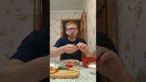 Кушаем плов и острый перец