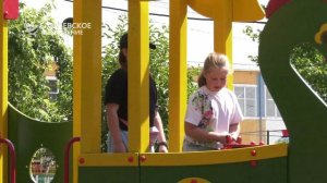 В городском парке Дворца культуры имени Конина установили два новых игровых комплекса