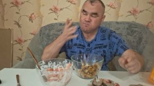 МУКБАНГ/ОБЖОР/ЖАРЕНАЯ КАРТОШКА/СКУМБРИЯ Х.К/САЛАТ