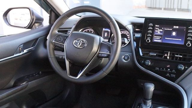 Toyota Camry смотреть онлайн
