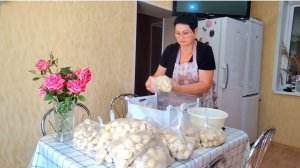 ЖИЗНЬ В СЕЛЕ/ЧАСТЬ1/ЗАВТРАК/ФАСОВКА/ПРИГОТОВИЛА САЛАТ ПО КОРЕЙСКИ С КУРИЦЫ