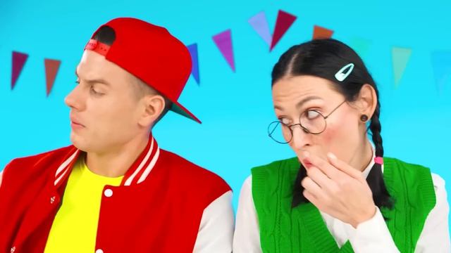 Домики Одного Цвета Челлендж # Смешные Челленджи от Fun Teen смотреть онлайн