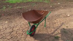 Самодельная тачка из 200 литровой бочки Как сделать простую садовую тачку