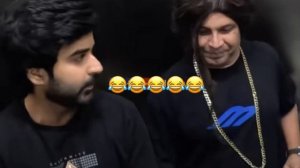 Lift Prank 😂Танец в лифте Пранк